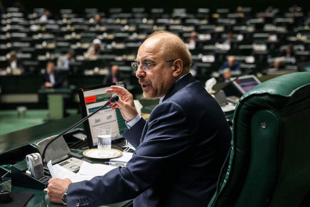 ایراد رییس مجلس به مصوبه ساعت آغاز بهکار ادارات و مشاغل در سال ۱۴۰۲