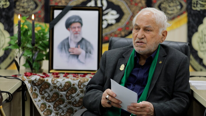 یک هفته قبل از شهادت آخرین هدیه رهبری به زندانیان